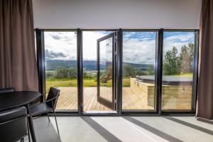 North Mountain View Suites