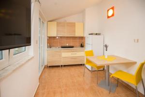 Villa Lavanda - family friendly, beachfront