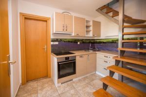 Villa Lavanda - family friendly, beachfront