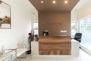 Upscale 3 Br Apartment For Family Or Friends Stay