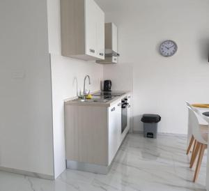 PREMIUM Apartments ADORE