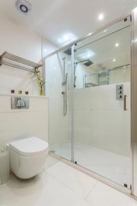 Veeve - Village Serenity