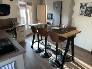 Appartements Au coeur de Lisieux 83 m2 et vue sur la Basilique : photos des chambres