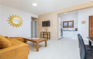 2 Bedroom Nice Apartment In Medulin