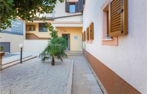 2 Bedroom Nice Apartment In Medulin