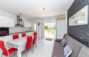 Cozy Apartment In Poljica