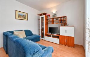 Awesome Apartment In Pag With 2 Bedrooms And Wifi