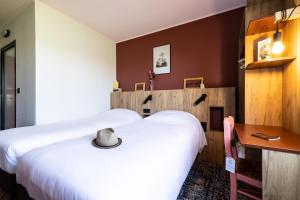 Hotels Greet Hotel Castres Saix : photos des chambres