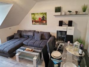 Exklusives und helles Dachgeschoss-Apartment No 1 im Zentrum von Kassel, schnelles 1Gbit Internet, Geschirrspüler, Boxspringbetten