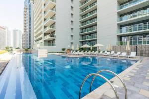 Sauna, Pool & Gym - 10 min from Burj Khalifa