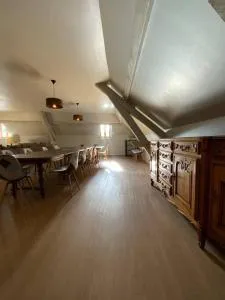 Gîte Les Roches : maison de caractère pour 15 personnes - Meloisey