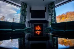 Hanul Doctorului Badeni-Runcu - Cetatenii