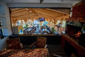 Hanul Doctorului Badeni-Runcu