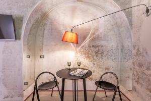 RUINS_DESIGN LOFT 150 MT FROM COLOSSEUM