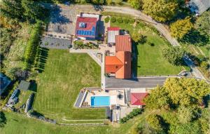 Awesome Home In Brezane Lekenicke