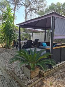 Campings Mobilhome 6personnes camping oasis village 5 etoiles : photos des chambres