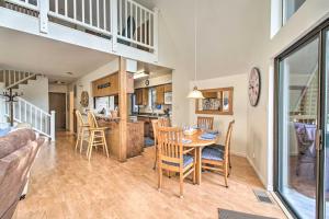 Spacious Redwood Retreat with Hidden Hot Tub