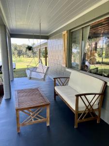 Quiet Farmhouse IN THE COUNTRY close to major theme parks