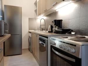 A-07! 2 walk 2 Acropolis Museum! 2BR-Sunny terrace! Extra fees for 2nd room