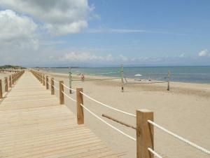 Casa familiar con piscina privada y WiFi, cerca del mar, aire acondicionado, mascotas y playa para perros. - ES-184-1
