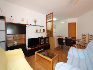 Casa ideal con piscina privada, cerca del mar, wifi gratis, aire opcional, mascotas y playa para perros - ES-184-16