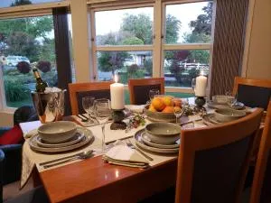 Quiet cul de sac, close to Abel Tasman - Riwaka