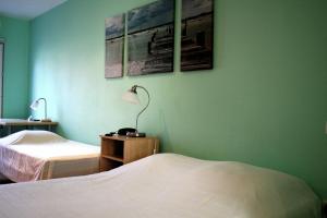 Hotels Hotel Restaurant Caribou : photos des chambres