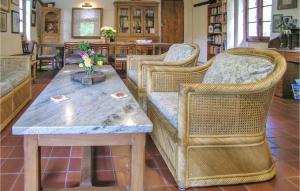 Maisons de vacances Amazing Home In Monpazier With 4 Bedrooms, Wifi And Private Swimming Pool : photos des chambres