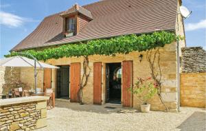 Maisons de vacances Beautiful Home In St Amand De Coly : photos des chambres