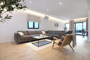 VIlla Luka - new isolated villa with heated pool, jacuzi and sauna