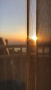 Luxury Seaside Sunset View at SM Mall of Asia with free parking