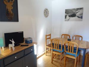 Appartement familial à Arêches-Beaufort - 6 pers, 3 chambres, terrasse, piscine, proche ski et village - FR-1-342-166