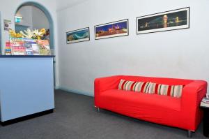 Lil Roo - PodBed Hostel