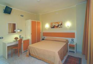 Double or Twin Room room in Hotel Cristal Eboli
