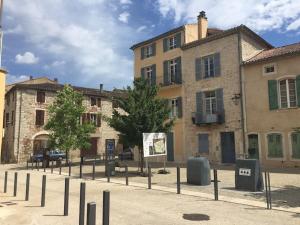 Appartements Grand duplex, 2 chambres, coeur historique Cahors : photos des chambres