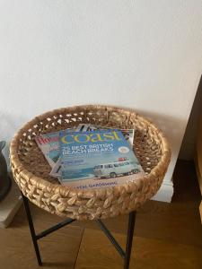 Shrimp Cottage - 3 bed renovated cottage with stunning sea views