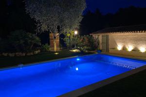 Villas La Dolce Villa 11 persones Private Pool beautiful Landscaped Garden : photos des chambres