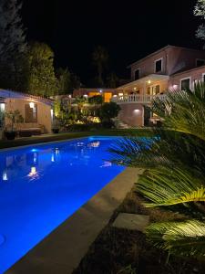 Villas La Dolce Villa 11 persones Private Pool beautiful Landscaped Garden : photos des chambres