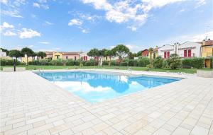 obrázek - Amazing Apartment In Aprilia Marittima With Outdoor Swimming Pool And 2 Bedrooms