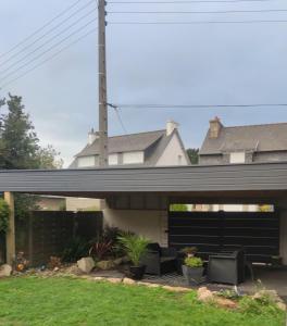 TY SAM - 2 Appartements dont 1 Grande Terrasse vue mer proche plages et commerces : photos des chambres