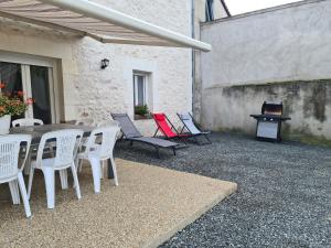 Gîte spacieux près du zoo de Beauval avec cour privative, terrasse, et équipements complets - FR-1-591-371