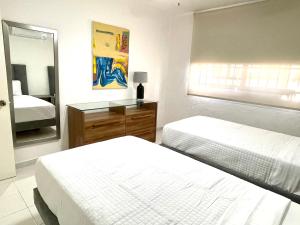 D1 Prime Location 3 Bedroom Ground Floor Spacious Apartment