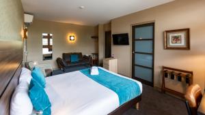 Hotels Logis Hotel Le Vert Galant : photos des chambres