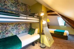 Hotels Logis Hotel Le Vert Galant : photos des chambres