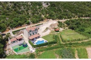 Villa Heart of Stone