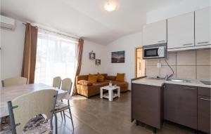 Awesome apartment in Seline with WiFi and 2 Bedrooms