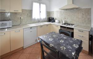 Amazing Home In Avignon