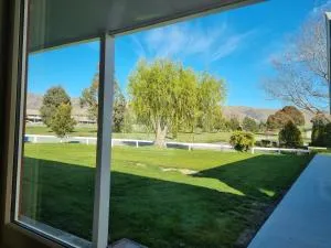 Home Away from Home - Waitaki Lakes Apartment A5 - Oturehua