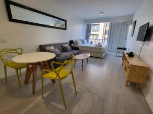 CABELLO SQUARE Security 24hs