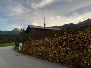 Chalet dans village